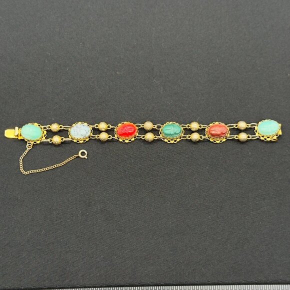 Vintage FREIRICH Gold Tone Filigree Scarab Bracelet Glass Stones w/ Safety Chain - Picture 15 of 16